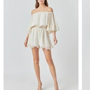 NWT Endless Rose Off Shoulder Ruffled Sleeve Romper Size M